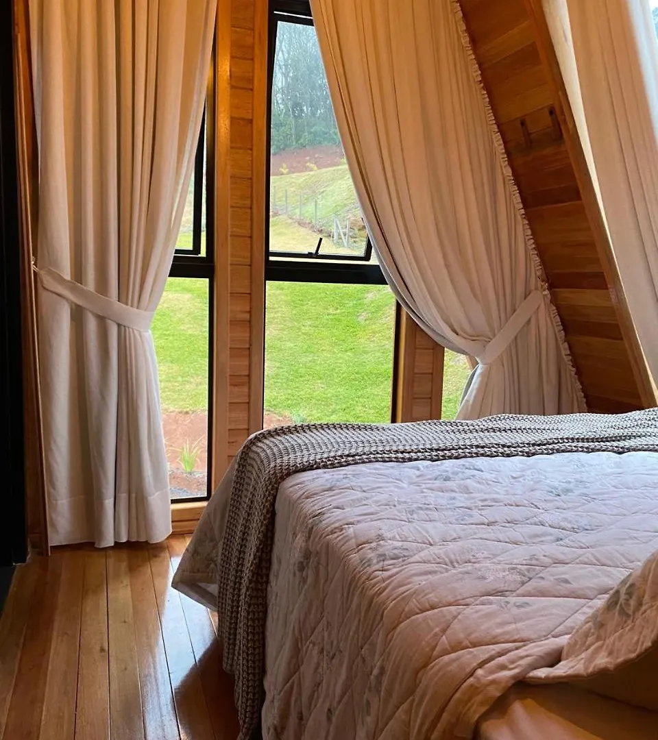 Деревянный коттедж Cabana Santo Rancho Трези-Тилиас Бразилия
